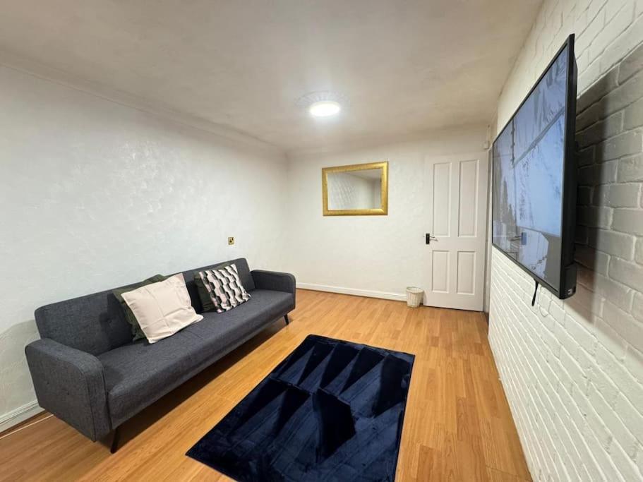 Appartement Tks Modern 1bed Flat, *