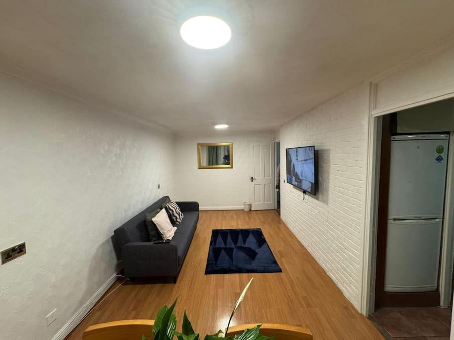 Appartement Tks Modern 1bed Flat, *